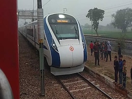India's Fastest Train, Vande Bharat Express, Breaks Down Day After Launch India's Fastest Train, Vande Bharat Express, Breaks Down Day After Launch