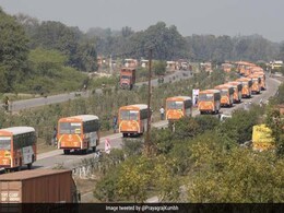 कुंभ मेले में बना Guinness World Record, यूं एक साथ चलाईं 510 बसें कुंभ मेले में बना Guinness World Record, यूं एक साथ चलाईं 510 बसें