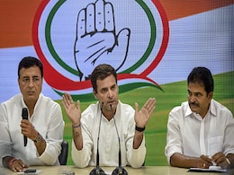 ट्रेनों पर स्टिकर "देश का चौकीदार चोर है" चिपकाए, दो कांग्रेस नेताओं पर मामला दर्ज ट्रेनों पर स्टिकर "देश का चौकीदार चोर है" चिपकाए, दो कांग्रेस नेताओं पर मामला दर्ज