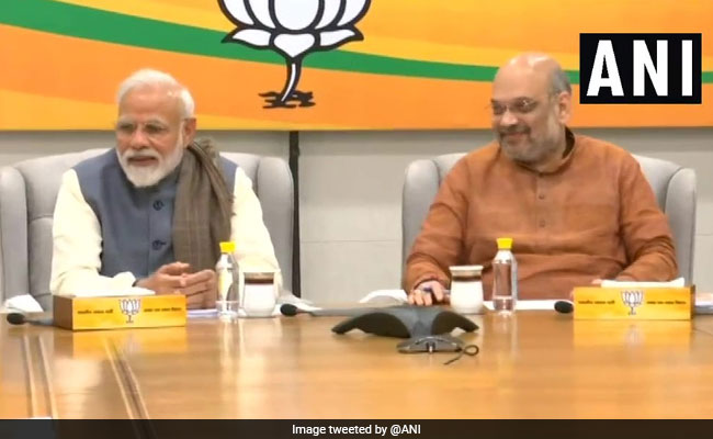Poll Body's Notice To BJP Member Sharing <i>Main Bhi Chowkidar Hoon</i> Video