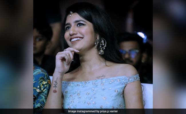 प्रिया प्रकाश वारियर ने बनवाया अनोखा टैटू, पूछा- कैसा है ये...देखें Photo