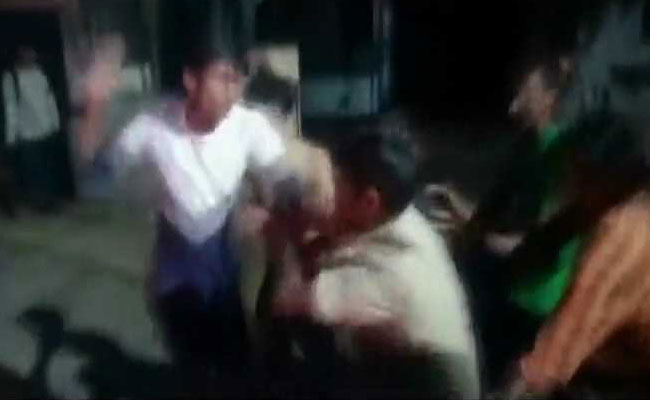 Bihar Traffic Cop Thrashed For Stopping Man Driving Auto On Wrong Side