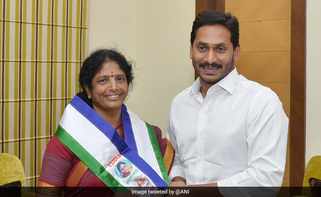 3 Leaders Leave Chandrababu Naidu's Party, Join YSR Congress