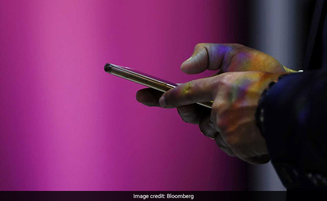 Smartphone addiction can affect your overall health