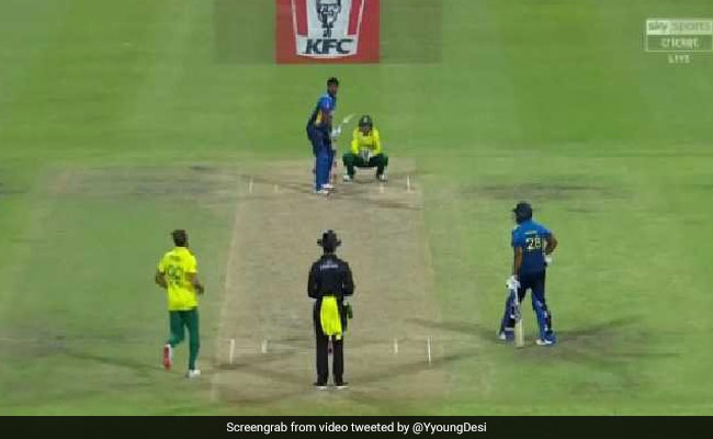 आउट नहीं था बल्लेबाज फिर भी जश्न मनाने लगा ये गेंदबाज, विकेटकीपर भी देखकर रह गया हैरान, देखें VIDEO
