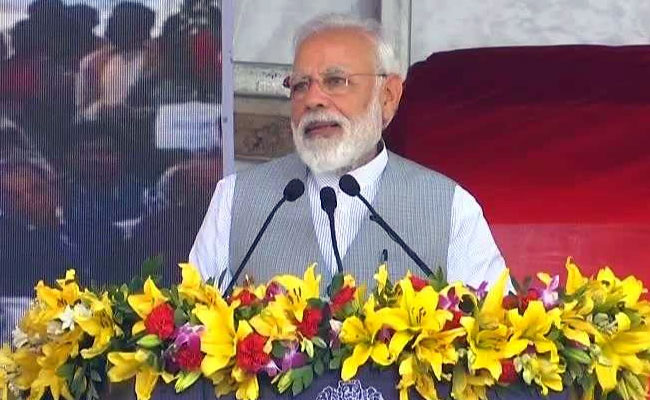 PM Modi Inaugurates Delhi Metro's Blue Line Extension in Noida