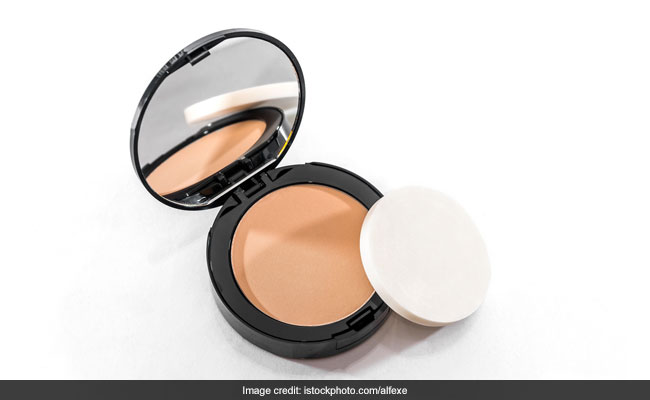 5 Budget Compact Powders To Give Your Base Makeup The Perfect Finish