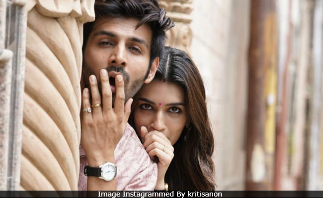 <i>Luka Chuppi</i> Box Office Collection Day 1: Kartik Aaryan And Kriti Sanon's Film Beats <i>Raazi, Badhaai Ho</i>'s Opening Day Records