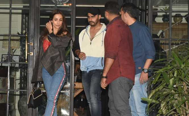 मलाइका अरोड़ा और अर्जुन कपूर की शादी की डेट हुई फाइनल? इस दिन बंध सकते हैं शादी के बंधंन में