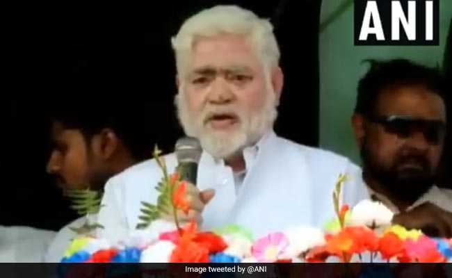 तेजस्वी की मौजूदगी में RJD विधायक ने आतंकी मसूद अजहर को कहा 'साहब', फिर गिरिराज का 'हल्ला बोल'