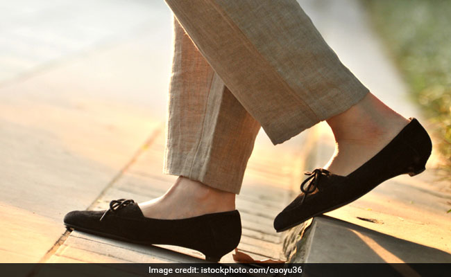 8 Breezy Linen Pants To Stay Trendy Through Summer Of 2019