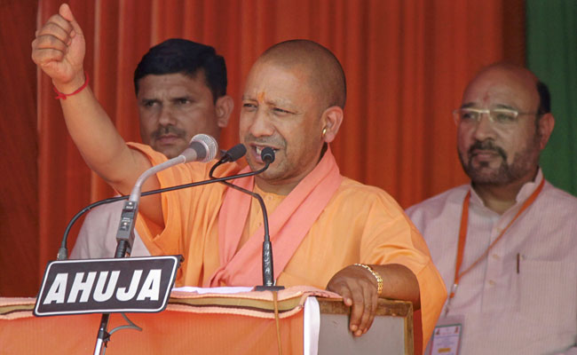 Samajwadi Party-Bahujan Samaj Party's "<i>Talaq</i>" Formalised: Yogi Adityanath