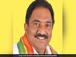 Chandrababu Naidu's Lawmaker In Telangana Joins KCR's Party Chandrababu Naidu's Lawmaker In Telangana Joins KCR's Party