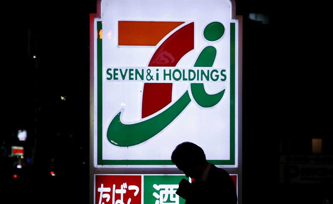 Japan Convenience Stores Pressed To End 24/7 Model Amid Labour Crunch