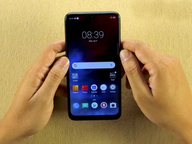 Realme 3 Unboxing And First Look