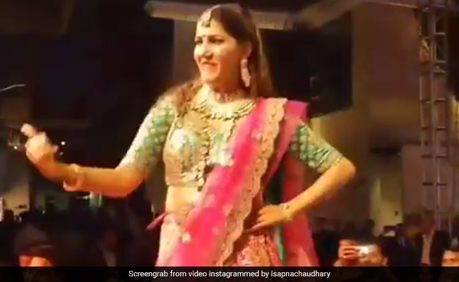 Sapna Choudhary ने इस गाने पर किया धमाकेदार डांस, Video हुआ वायरल