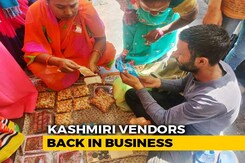 Kashmiri Vendors Return To Lucknow Streets Two Days After Assault Kashmiri Vendors Return To Lucknow Streets Two Days After Assault