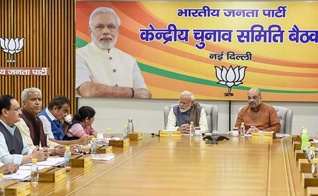 छत्तीसगढ़ में टिकट कटने के बाद बीजेपी में बगावती तेवरों की सुगबुगाहट, आज शाम सभी सांसद करेंगे मुलाकात