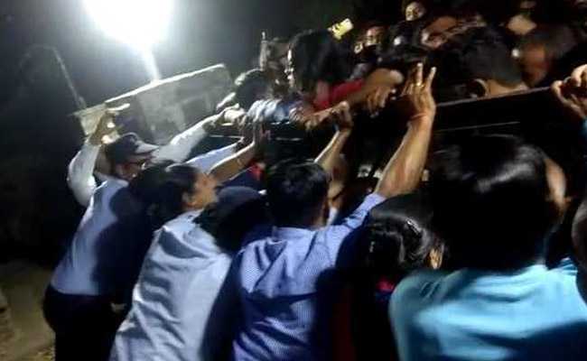 JNU Vice-Chancellor Says Students Forcibly Entered Home, "Confined"  Wife