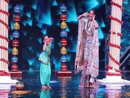 पापा शत्रुघ्न सिन्हा की बात करते हुए इमोशनल हुईं सोनाक्षी सिन्हां, कहा-मैं बहुत लकी पापा शत्रुघ्न सिन्हा की बात करते हुए इमोशनल हुईं सोनाक्षी सिन्हां, कहा-मैं बहुत लकी