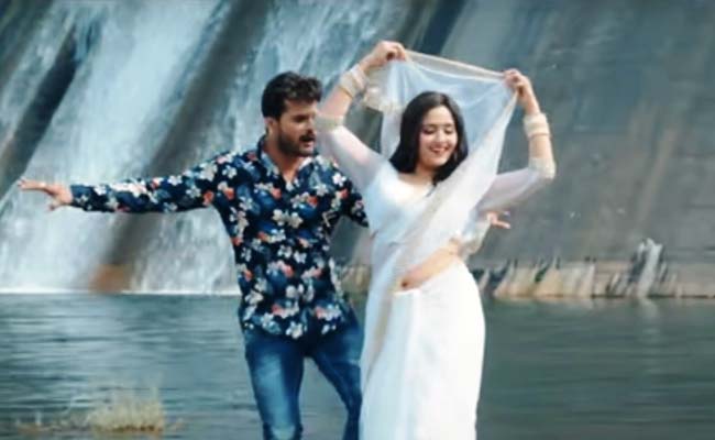 खेसारी लाल यादव ने काजल राघवानी से की शिकायत, 'तू तो वीडियो बनाके कर देगी वायरल'- देखें Video