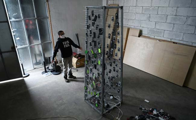 Sculpture Made Of Cell Phones Highlights China's E-Waste Problem