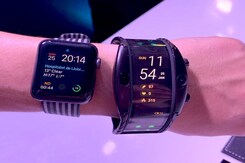 Nubia Alpha Smartwatch With Bendable Display First Look Nubia Alpha Smartwatch With Bendable Display First Look