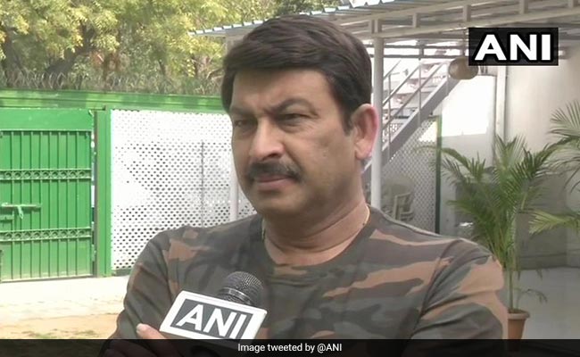AAP Hits Out At Manoj Tiwari Over Full Statehood Issue To Delhi