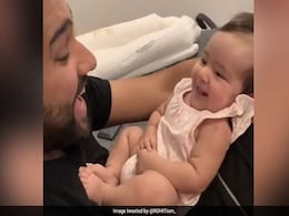 Ind Vs Aus 5th ODI: रोहित शर्मा की गोदी में आते ही बेटी ने किया कुछ ऐसा, देखें Cute Video Ind Vs Aus 5th ODI: रोहित शर्मा की गोदी में आते ही बेटी ने किया कुछ ऐसा, देखें Cute Video