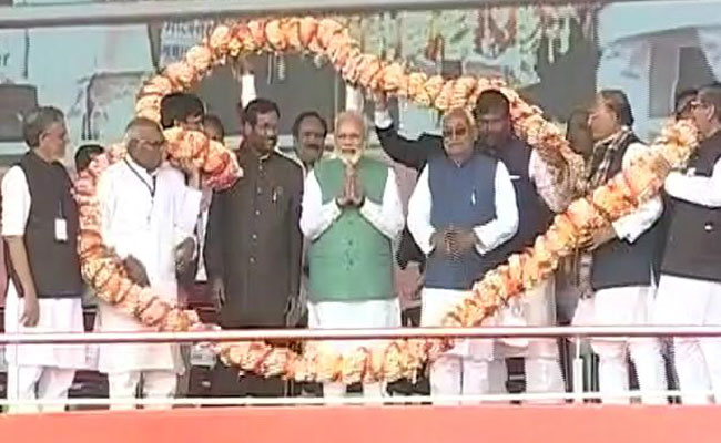 PM On Stage With Nitish Kumar At Election Rally, First In A Decade