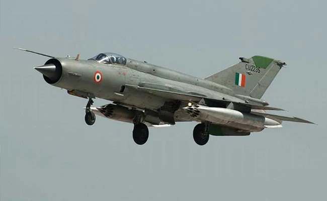 Indian Air Force's MiG-21 Fighter Jet Crashes In Rajasthan, Pilot Dies