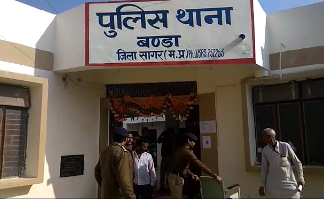 Madhya Pradesh Cops Take 'Holy Dip' In Ganga With Handcuffed Accused After Arrest
