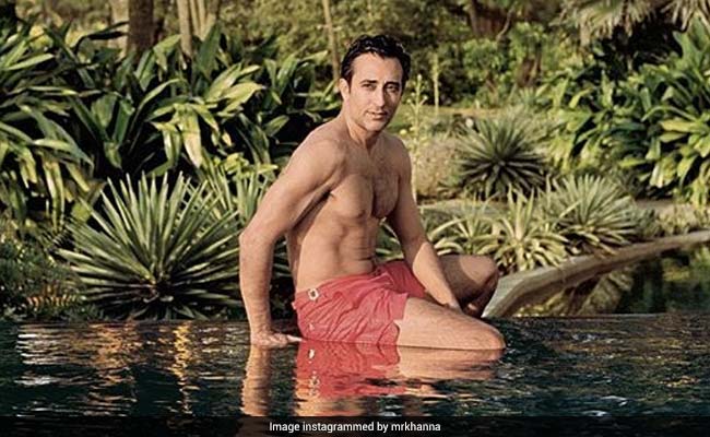 Read Rahul Khanna's Advice To Fans "Distracted" By His Shirtless Pic