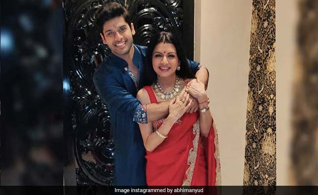 Why <i>Maine Pyar Kiya</i> Star Bhagyashree's Son Abhimanyu Doesn't Think He 'Belongs' In Bollywood