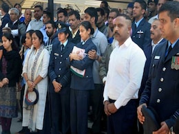 Wife Of Chopper Pilot Killed In Budgam Crash Stands Strong At Cremation Wife Of Chopper Pilot Killed In Budgam Crash Stands Strong At Cremation