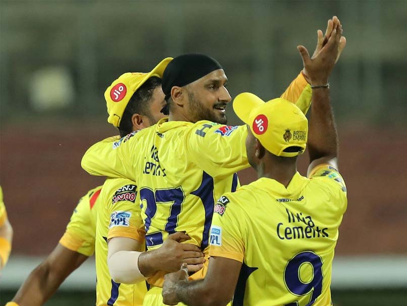 CSK vs RCB: सही लगा धोनी का 'निशाना', चेन्नई की 7 विकेट से जीत, रैना ने रचा इतिहास