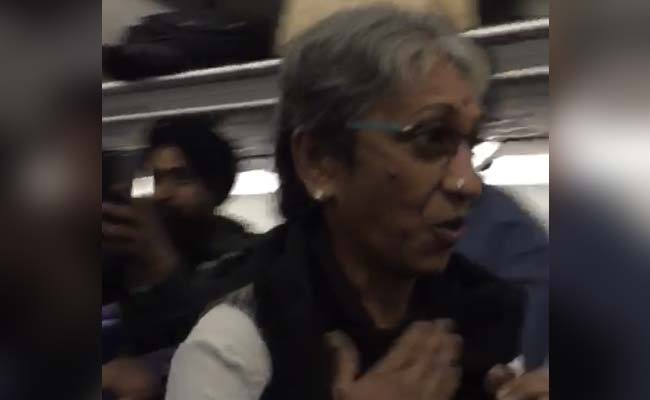 Cheers, Claps For Pilot Abhinandan Varthaman's Parents On Flight To Delhi