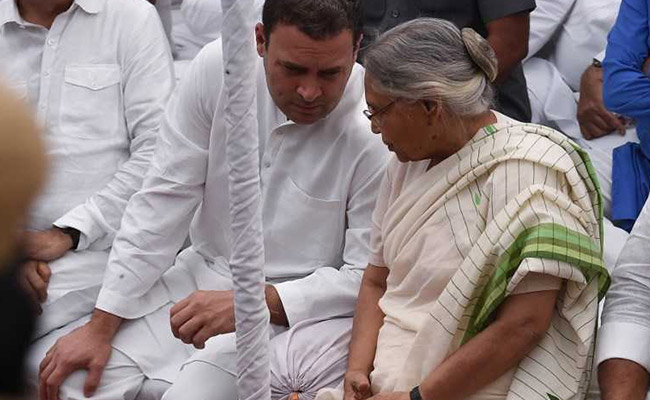 A Sharad Pawar Cameo As Divided Congress Debates Tie-Up With AAP