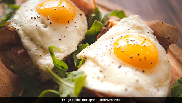 <i>"No Halwa Puri?"</i>: Pakistan Airlines Slammed For Serving English Breakfast