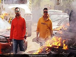 अक्षय कुमार ने फिर कर डाली ऐसी हरकत, लिखा- मेरी बीवी को मत बताना... देखें Video अक्षय कुमार ने फिर कर डाली ऐसी हरकत, लिखा- मेरी बीवी को मत बताना... देखें Video