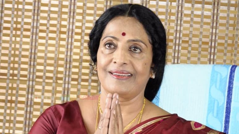 हीरो के बराबर फीस लेती थी साउथ की ये एक्ट्रेस, शूटिंग के लिए आती थी प्राइवेट जेट से, जीती थी सबसे लग्जरी लाइफ