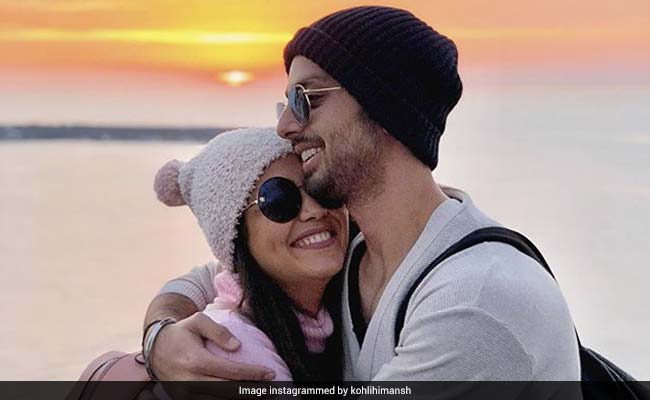 Neha Kakkar 'Regrets' Discussing Break-Up With Himansh Kohli In Public