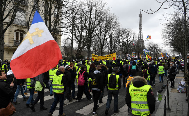 France's "Yellow Vest" Protests March For 16th Straight Week