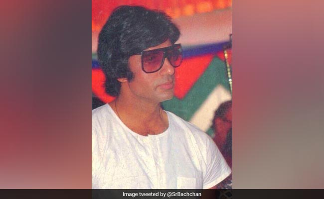 Amitabh Bachchan's Advice On Seventies Fashion Has A Ranveer Singh Connection