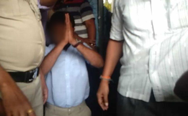 "Not Angry, Not Afraid": Karnataka Professor Goes To Cops After Harassment Over India-Pak Post