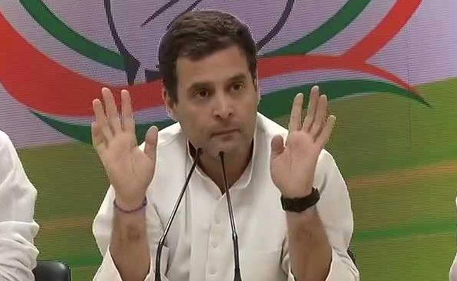 राहुल गांधी ने किया दुनिया की सबसे बड़ी न्यूनतम आय योजना का वादा, गरीबों को मिलेंगे सालाना 72 हजार रुपये