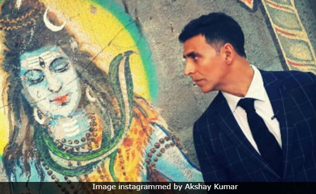 On Mahashivratri, Akshay Kumar And Other Celebs Chant 'Har Har Mahadev'