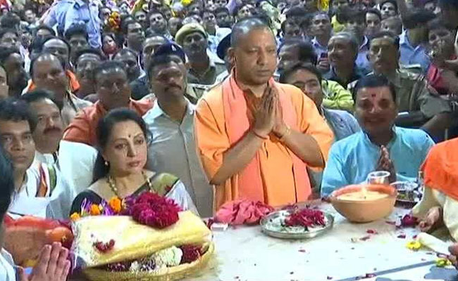 Hema Malini, Yogi Adityanath Pray In Mathura Before She Files Nomination