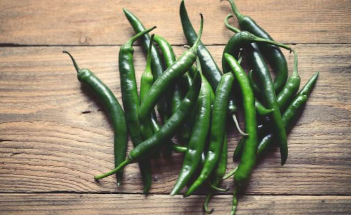 रोज 1 हरी मिर्च खाने से कौन सी बीमारी दूर होती है?