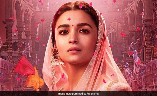 On Alia Bhatt's Birthday, Team <i>Kalank</i> Gift Fans A New Poster Of Roop